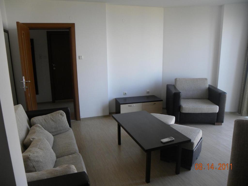 Apartcomplex New Tawn Obzor Phòng bức ảnh