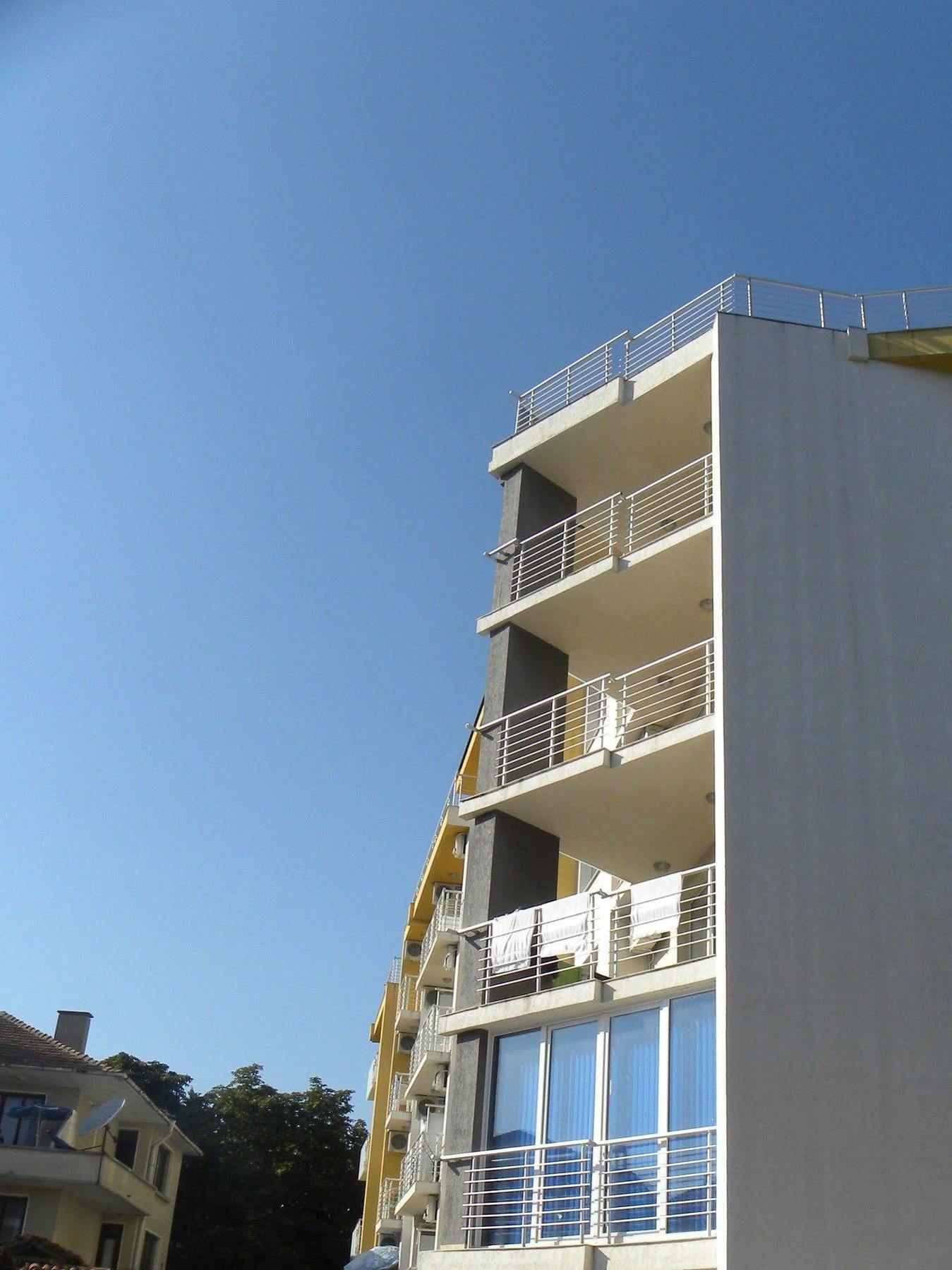 Apartcomplex New Tawn Obzor Ngoại thất bức ảnh