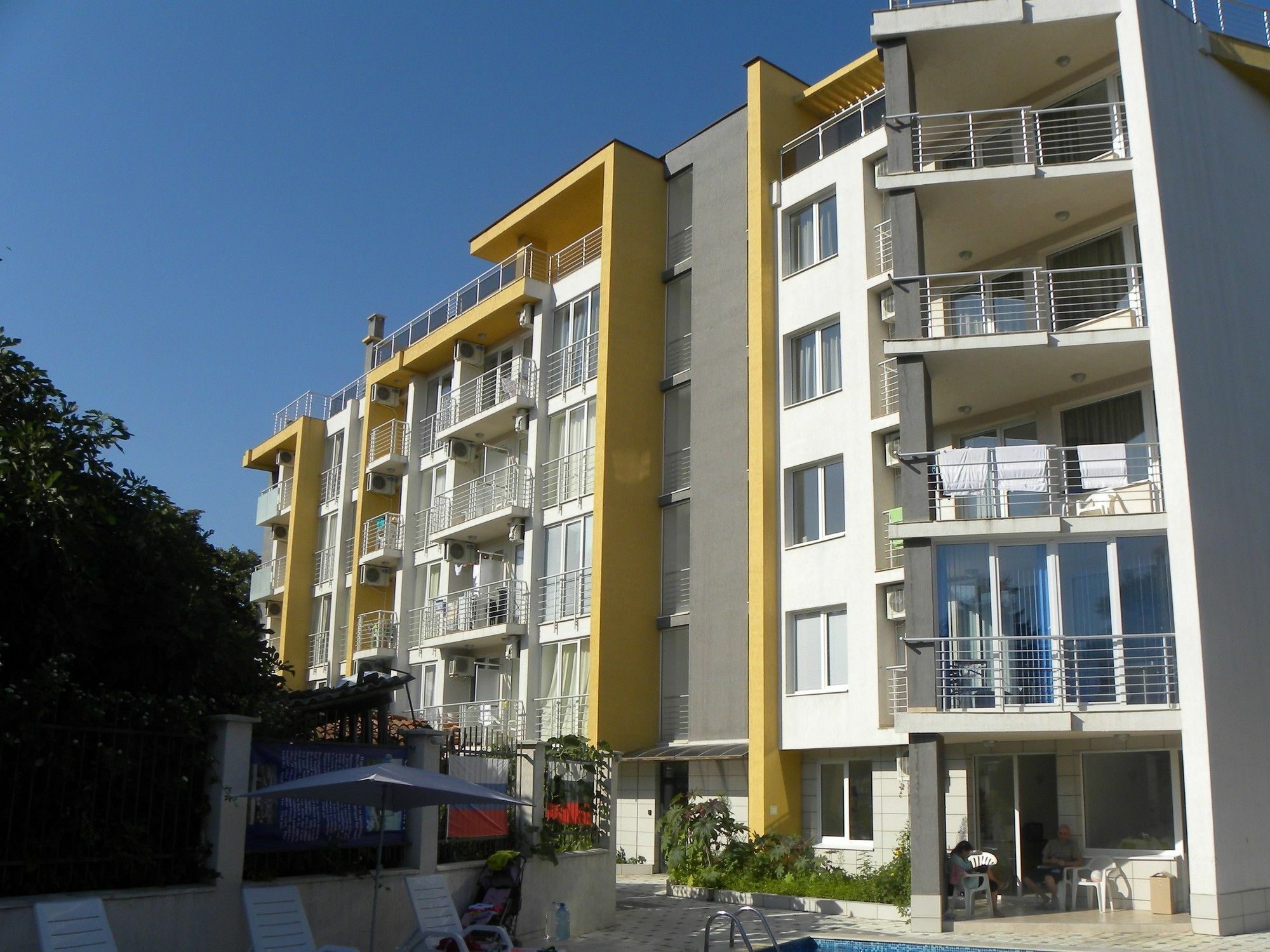 Apartcomplex New Tawn Obzor Ngoại thất bức ảnh